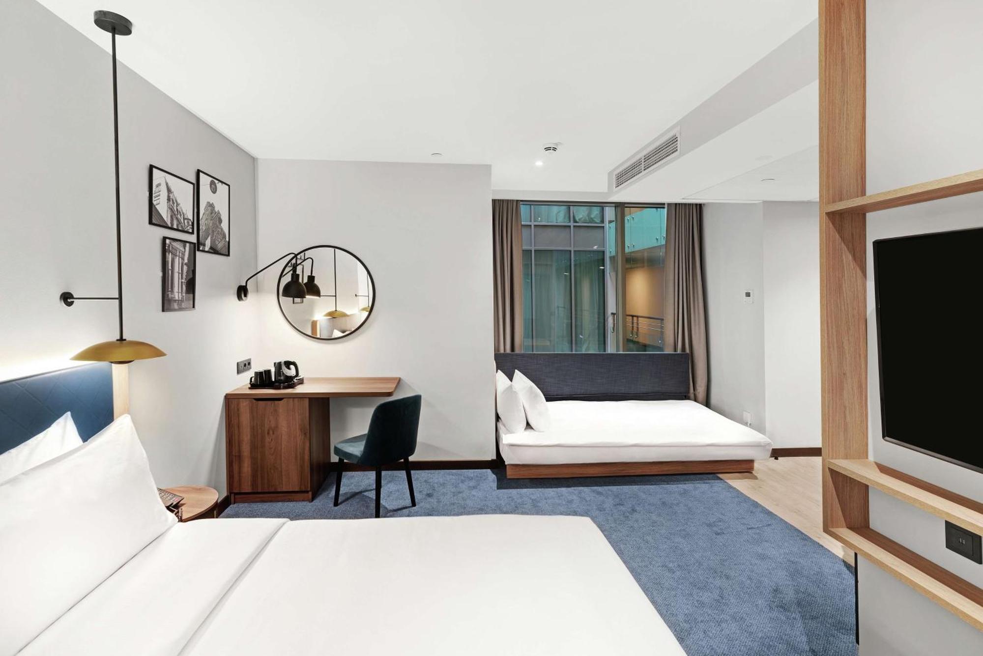 Hilton Garden Inn Riga Old Town Bagian luar foto